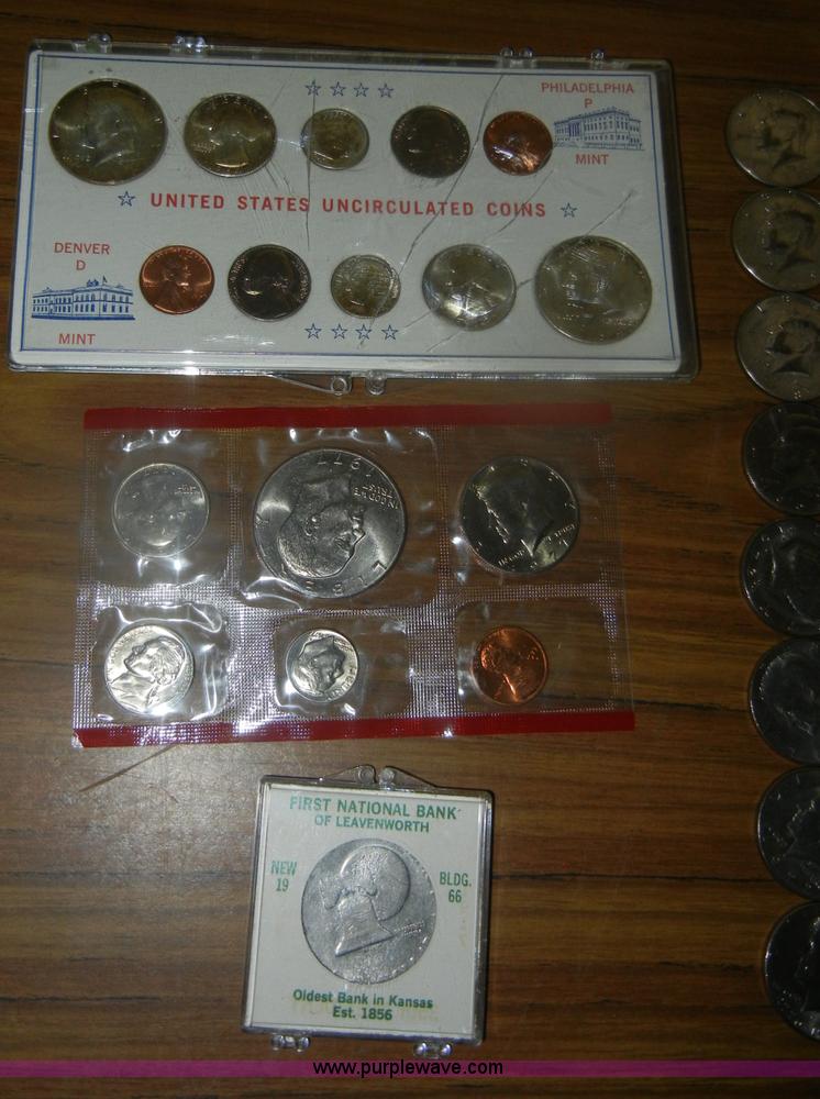 image for item F9198 Assorted coins