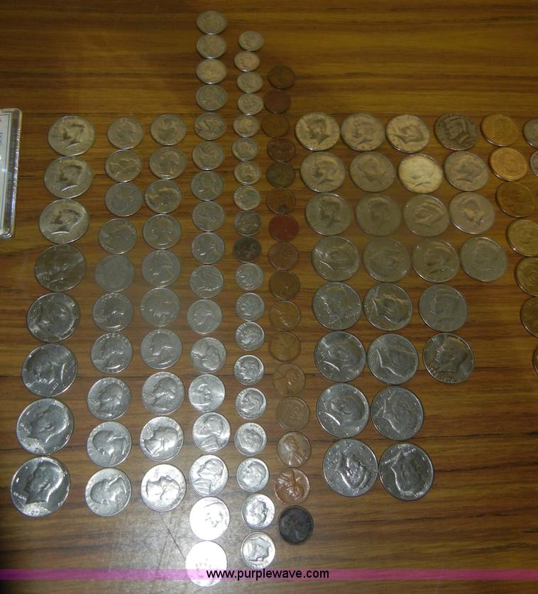 image for item F9198 Assorted coins