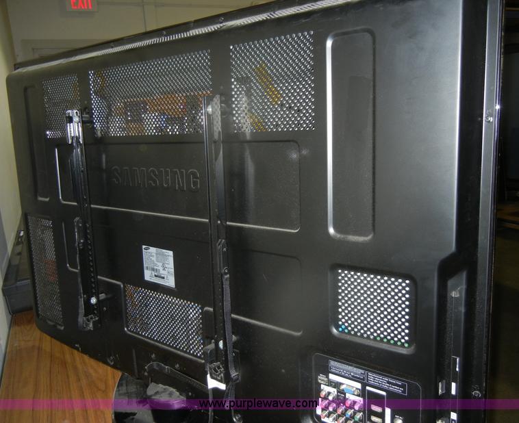 image for item F9234 Samsung 50" television