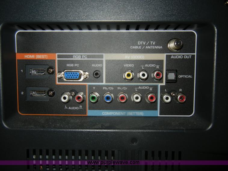 image for item F9238 Vizio 32" television