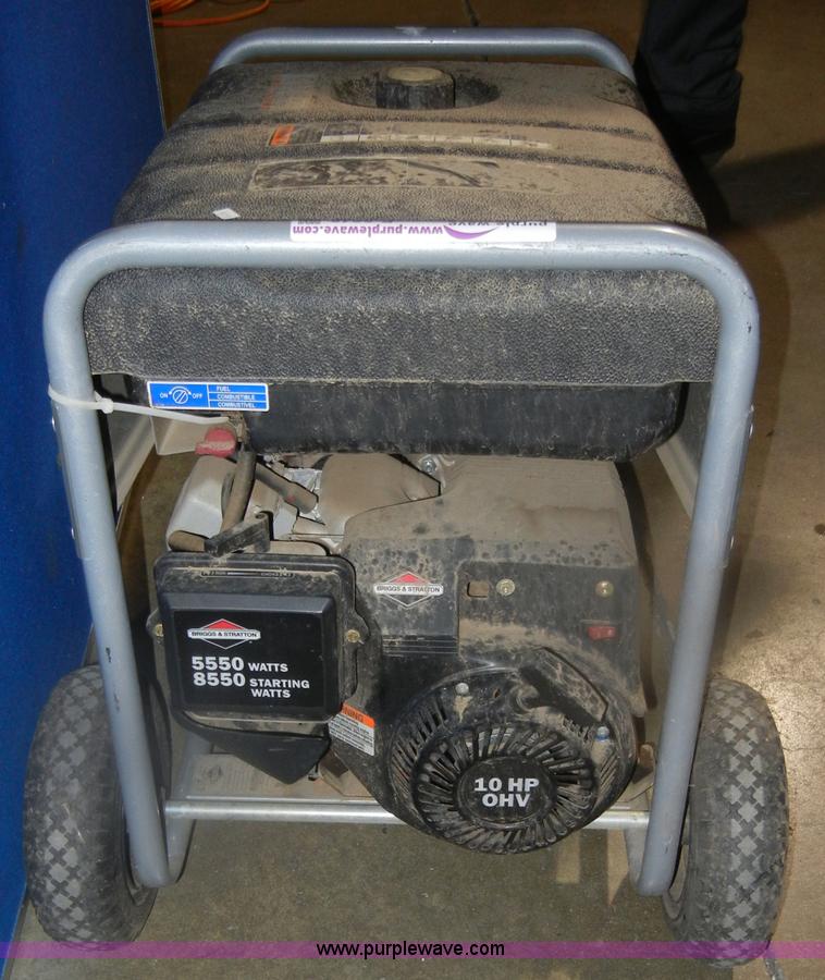 image for item F9242 Briggs & Stratton portable generator