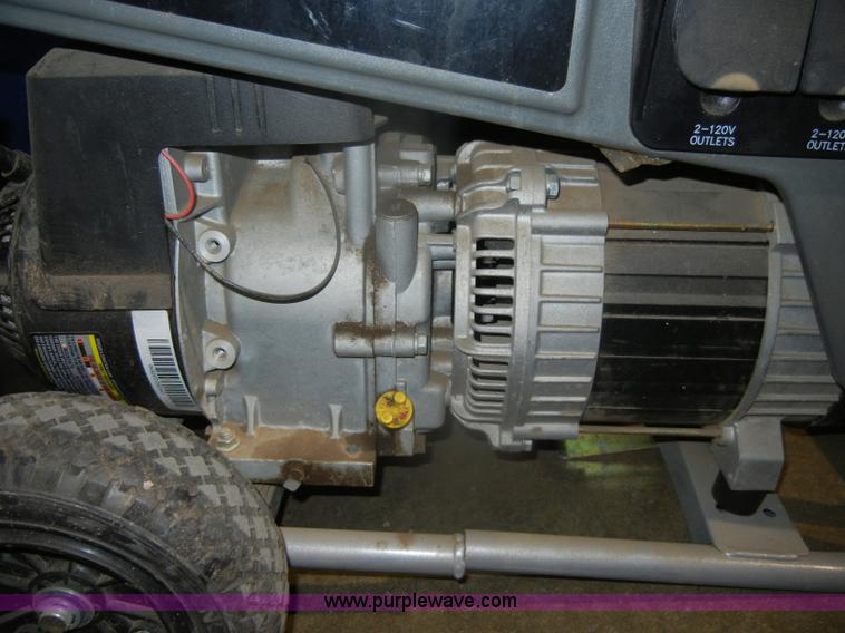 image for item F9242 Briggs & Stratton portable generator