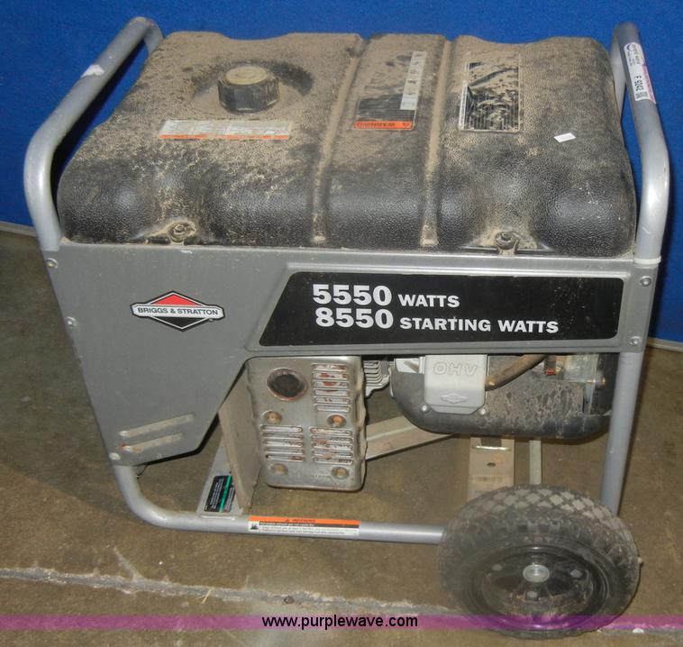 image for item F9242 Briggs & Stratton portable generator