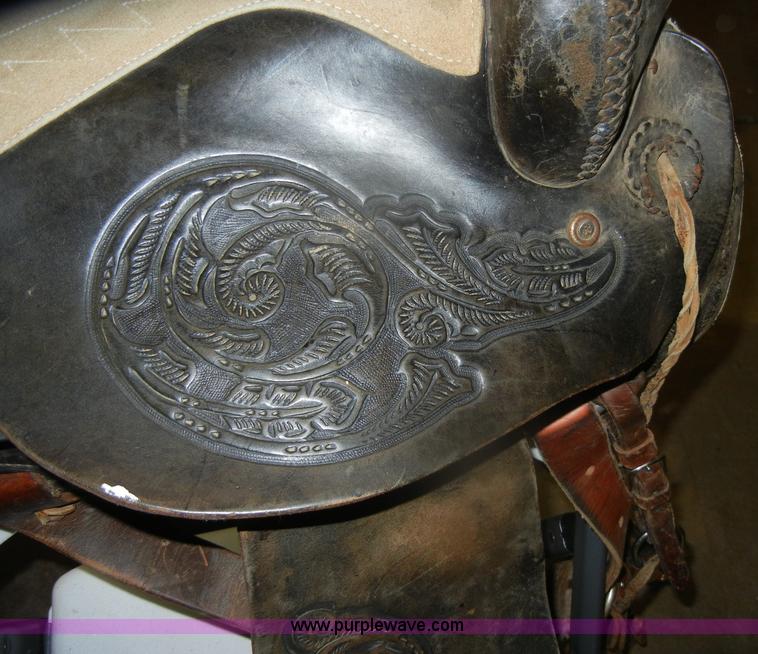 image for item F9246 Saddle