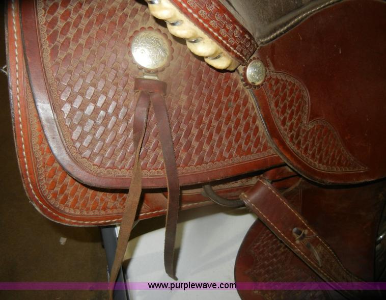 image for item F9247 Saddle King roping saddle