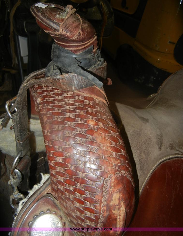 image for item F9247 Saddle King roping saddle