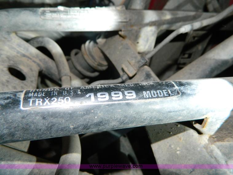 image for item S9201 1999 Honda Recon TRX250 ATV