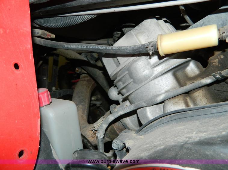 image for item S9202 2000 Polaris Scrambler ATV