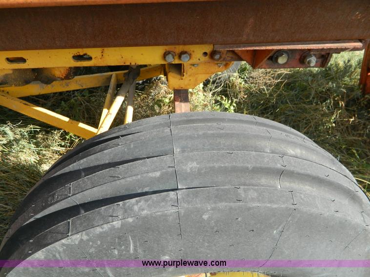 image for item B3968 1967 Minneapolis Moline M670 tractor