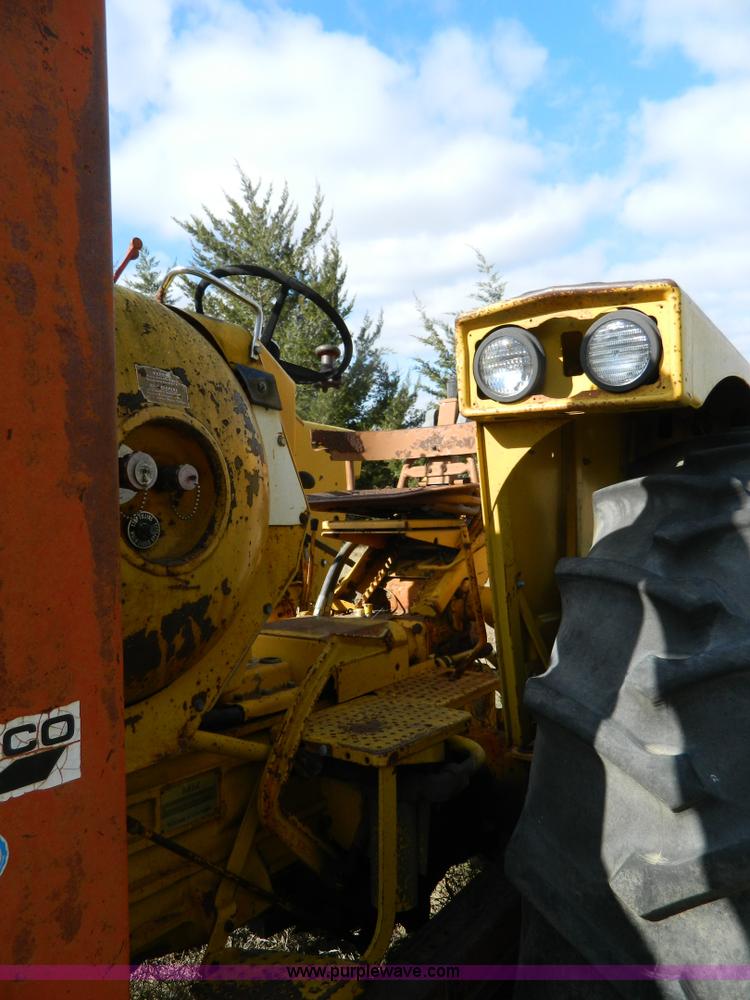 image for item B3968 1967 Minneapolis Moline M670 tractor