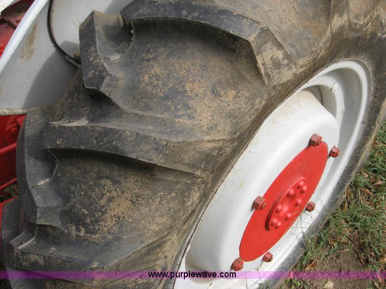 image for item B6407 1946 Ford 2N tractor