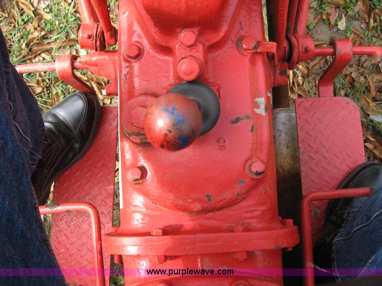 image for item B6407 1946 Ford 2N tractor