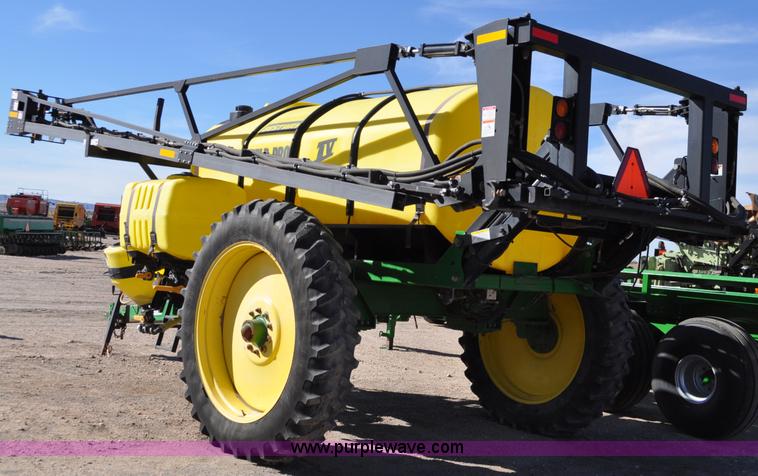 image for item C3200 2007 Bestway Field-Pro IV sprayer