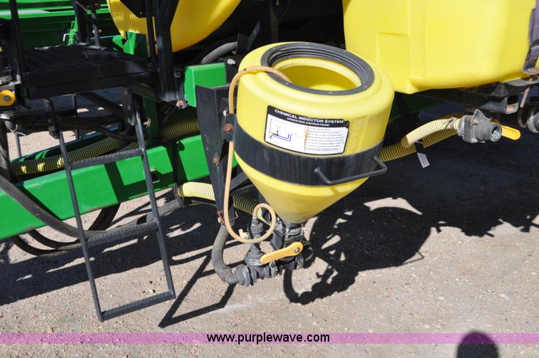 image for item C3200 2007 Bestway Field-Pro IV sprayer