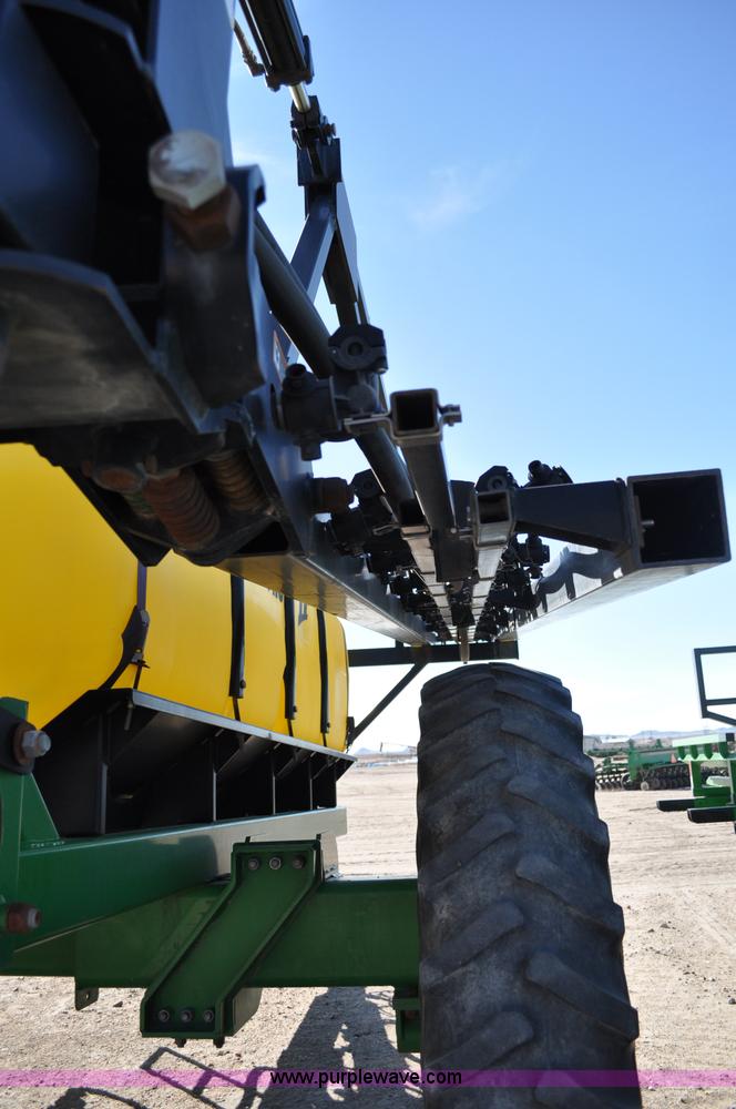 image for item C3200 2007 Bestway Field-Pro IV sprayer