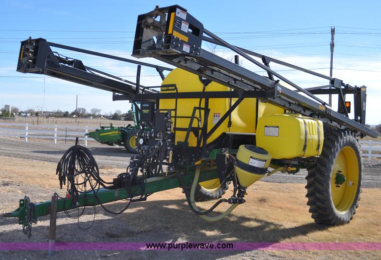 image for item C3201 2006 Bestway Field-Pro IV sprayer