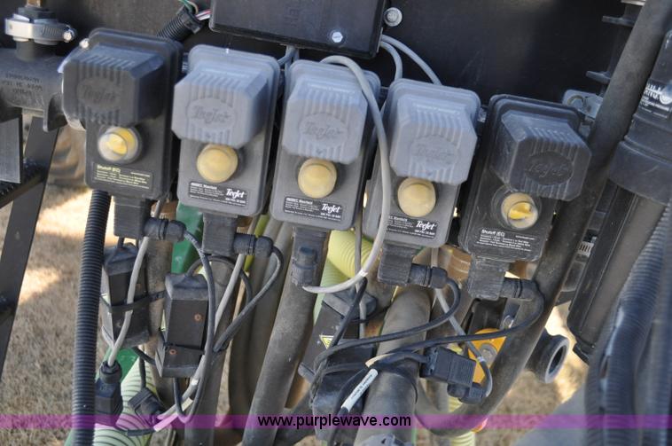 image for item C3201 2006 Bestway Field-Pro IV sprayer