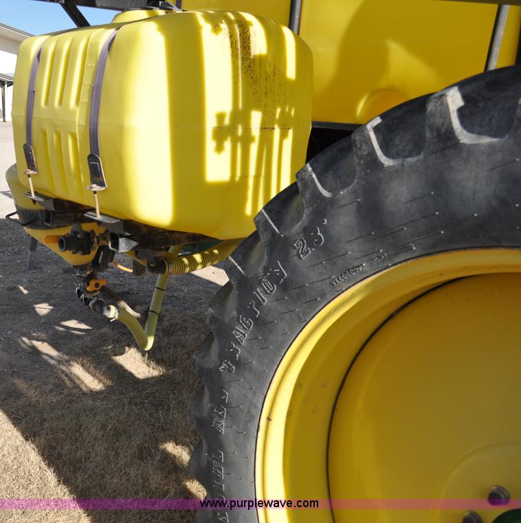 image for item C3201 2006 Bestway Field-Pro IV sprayer