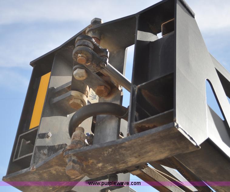 image for item C3201 2006 Bestway Field-Pro IV sprayer