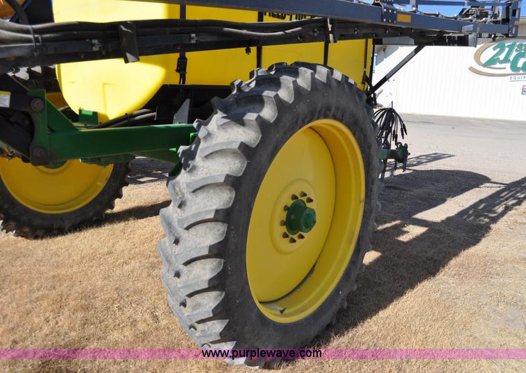 image for item C3201 2006 Bestway Field-Pro IV sprayer