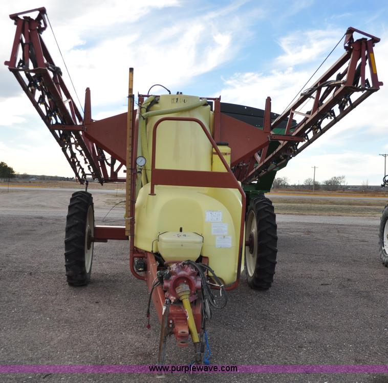 image for item C3202 2004 Hardi 1100 Navigator sprayer