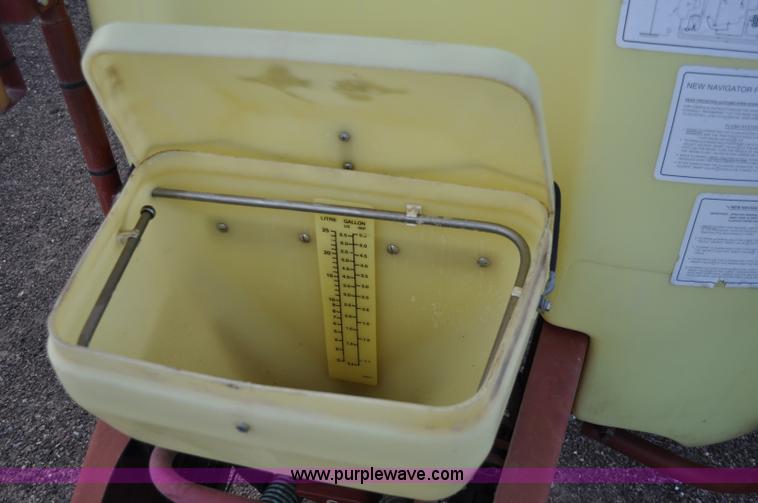 image for item C3202 2004 Hardi 1100 Navigator sprayer