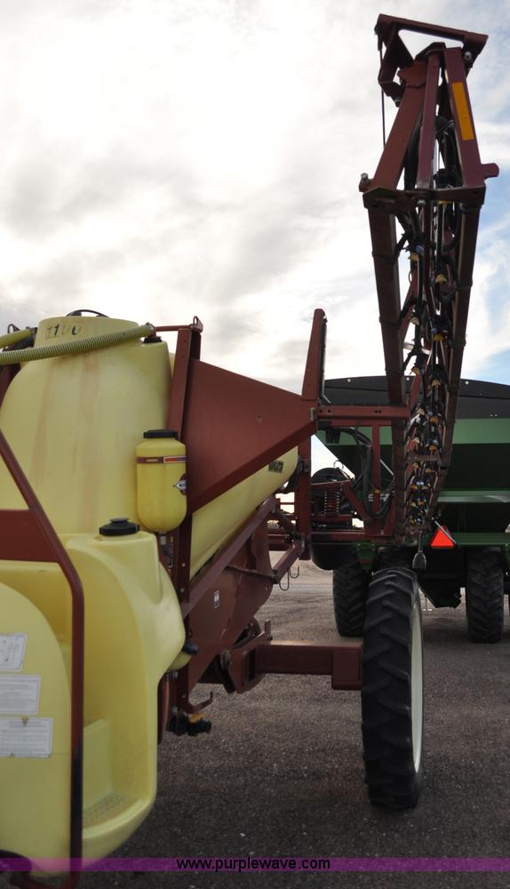 image for item C3202 2004 Hardi 1100 Navigator sprayer