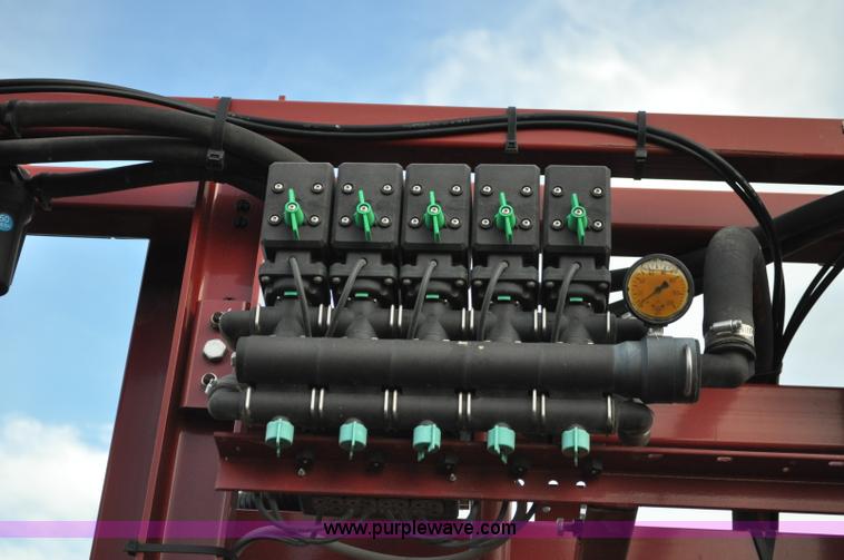 image for item C3202 2004 Hardi 1100 Navigator sprayer