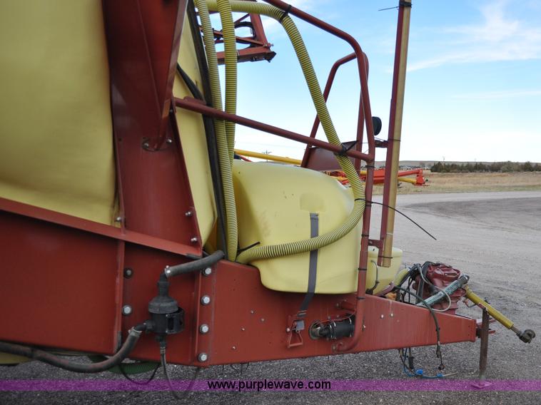 image for item C3202 2004 Hardi 1100 Navigator sprayer