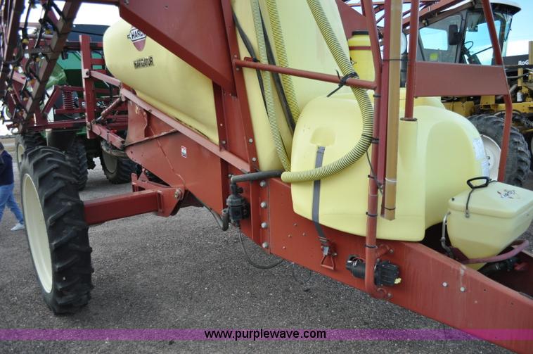 image for item C3202 2004 Hardi 1100 Navigator sprayer
