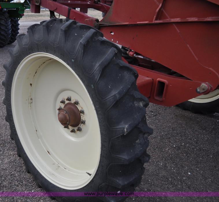 image for item C3202 2004 Hardi 1100 Navigator sprayer