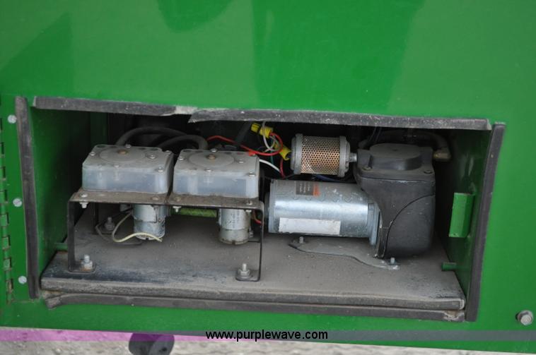 image for item C3205 2006 Top Air TA1200 sprayer