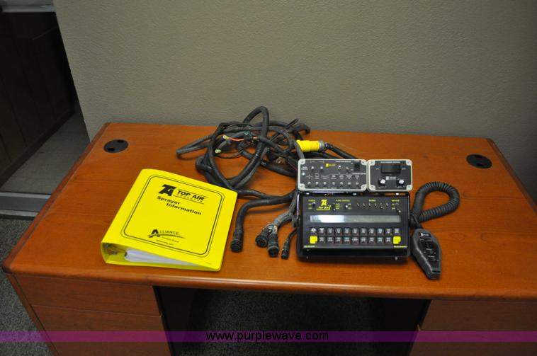 image for item C3205 2006 Top Air TA1200 sprayer