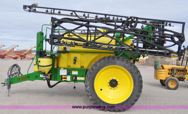 image for item C3206 2009 Top Air TA1200 sprayer