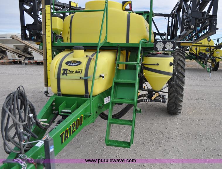 image for item C3206 2009 Top Air TA1200 sprayer