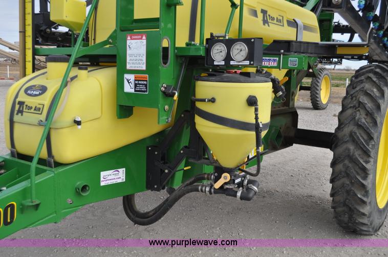 image for item C3206 2009 Top Air TA1200 sprayer