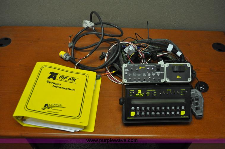 image for item C3206 2009 Top Air TA1200 sprayer