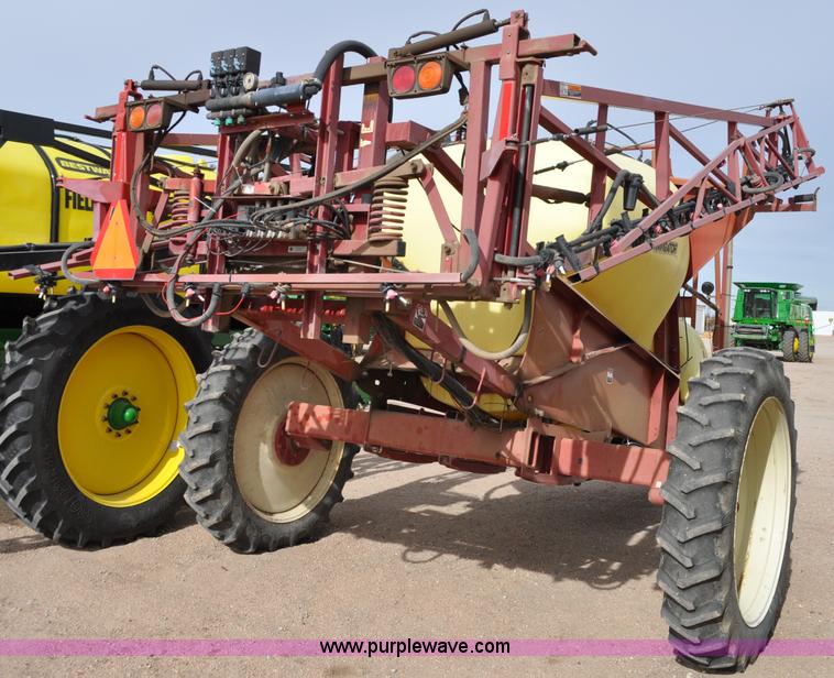 image for item C3207 2003 Hardi 1100 Navigator sprayer