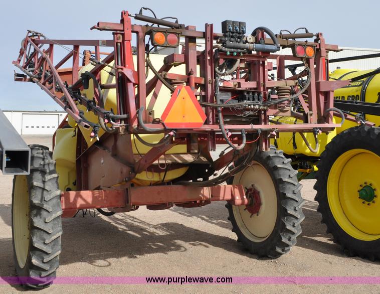 image for item C3207 2003 Hardi 1100 Navigator sprayer