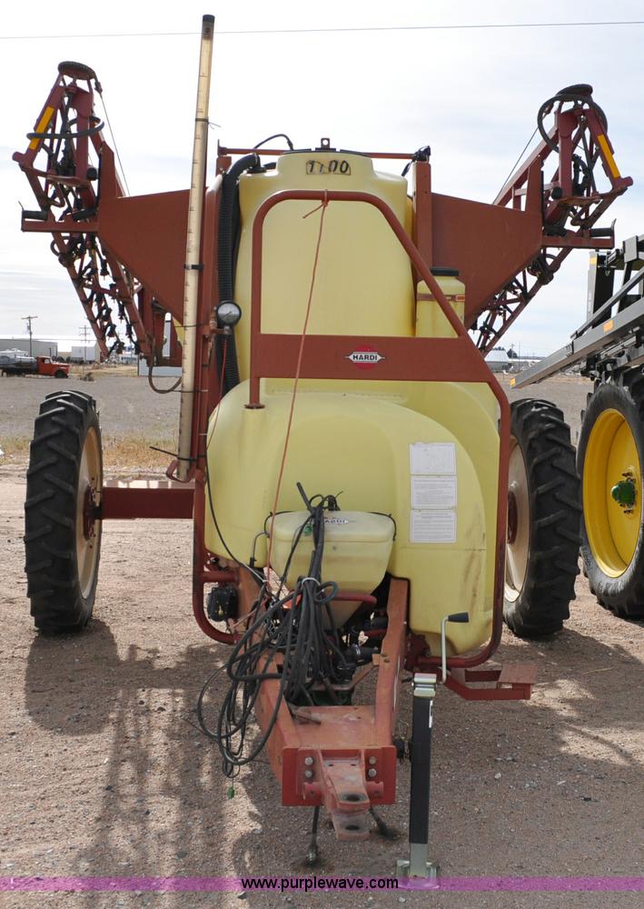image for item C3207 2003 Hardi 1100 Navigator sprayer