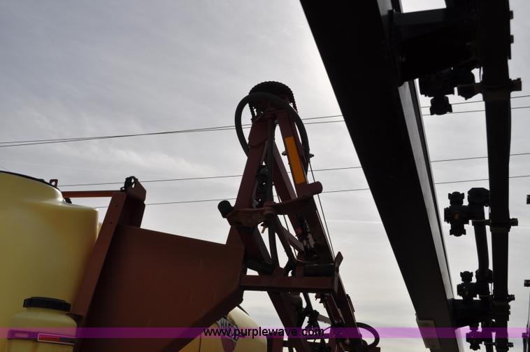 image for item C3207 2003 Hardi 1100 Navigator sprayer