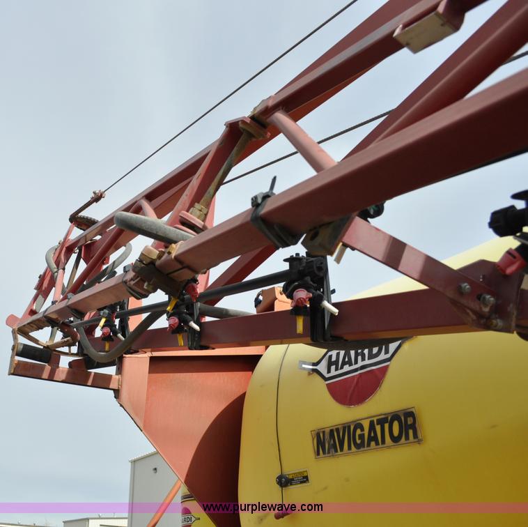 image for item C3207 2003 Hardi 1100 Navigator sprayer