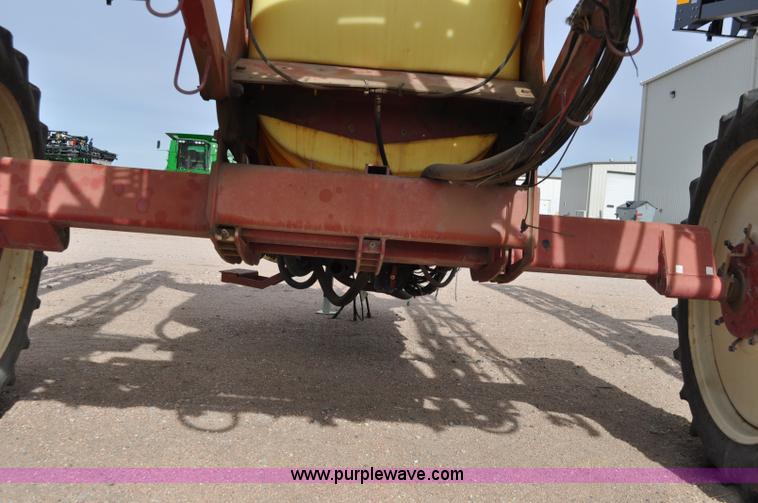 image for item C3207 2003 Hardi 1100 Navigator sprayer