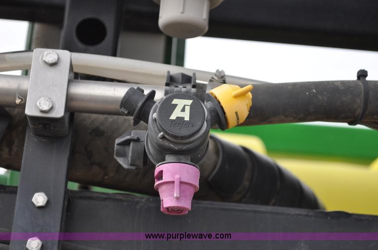 image for item C3207 2003 Hardi 1100 Navigator sprayer