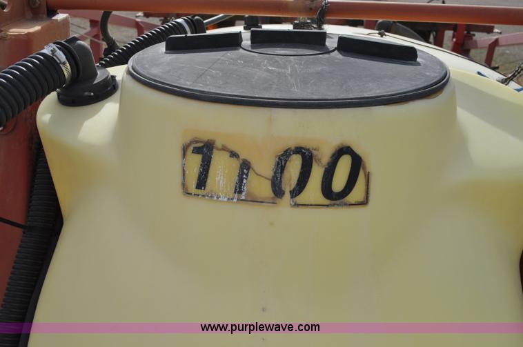 image for item C3207 2003 Hardi 1100 Navigator sprayer