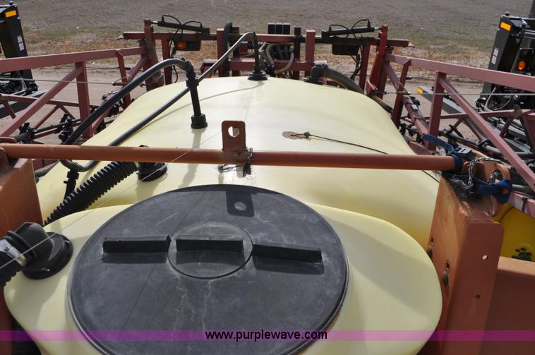 image for item C3207 2003 Hardi 1100 Navigator sprayer