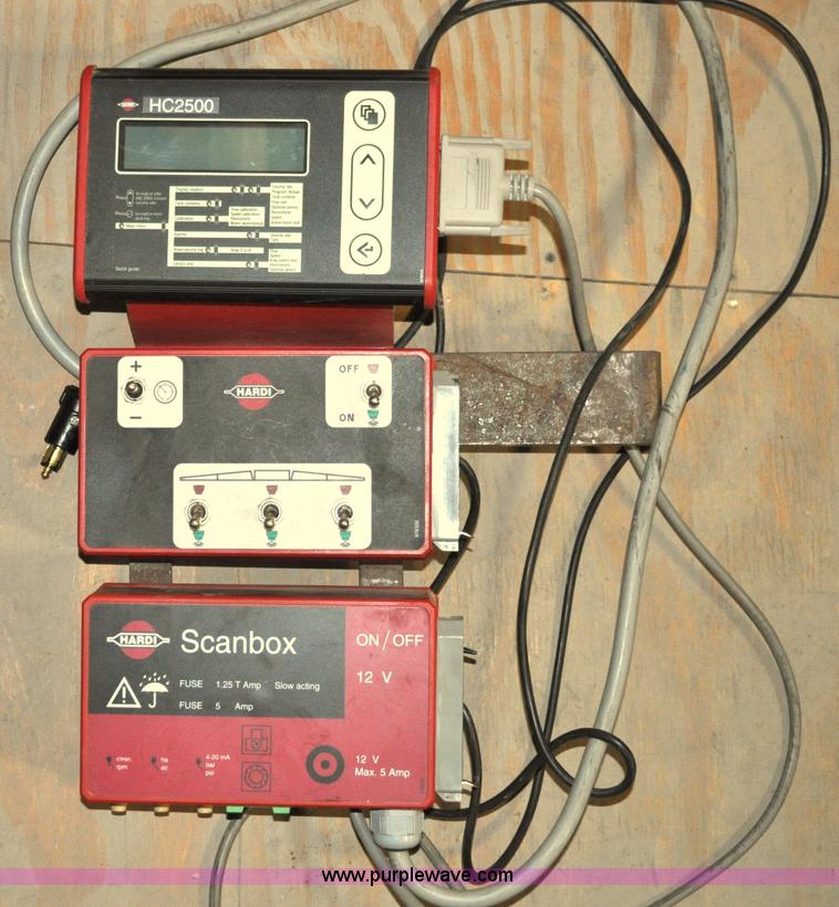 image for item C3207 2003 Hardi 1100 Navigator sprayer