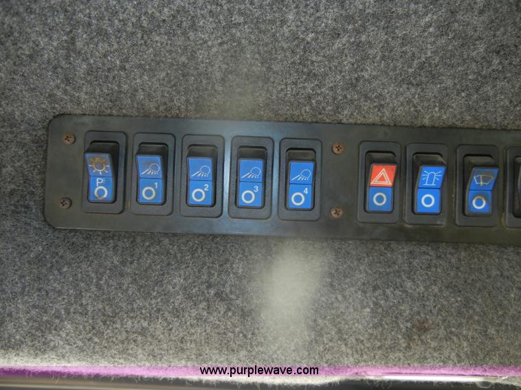 image for item D4669 1999 Ag-Chem TerraGator 8104 floater