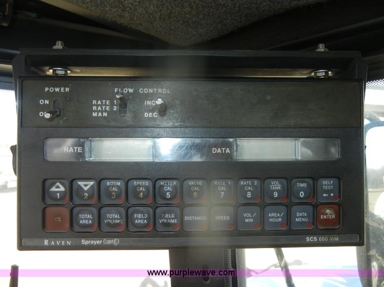 image for item D4669 1999 Ag-Chem TerraGator 8104 floater