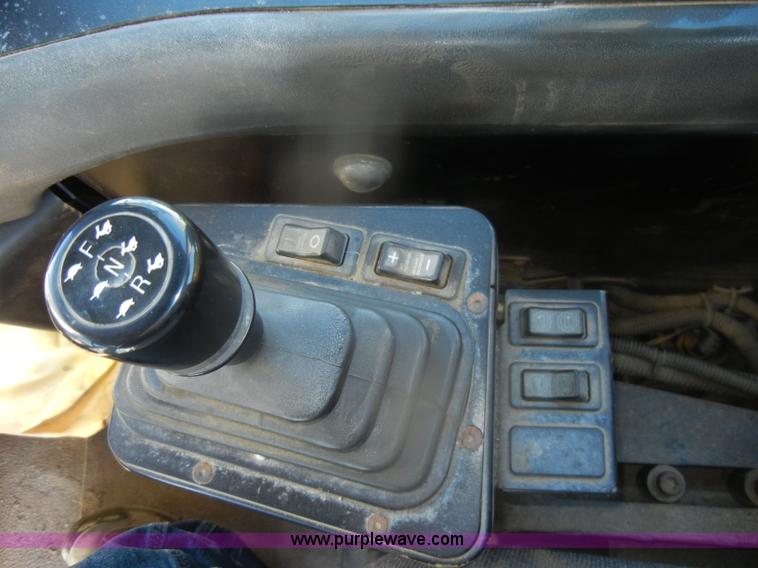 image for item D4669 1999 Ag-Chem TerraGator 8104 floater